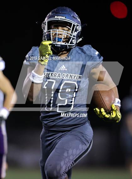 Thumbnail 1 in Sierra Canyon vs Valencia photogallery.