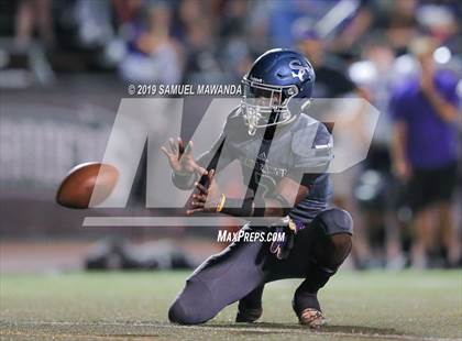 Thumbnail 3 in Sierra Canyon vs Valencia photogallery.