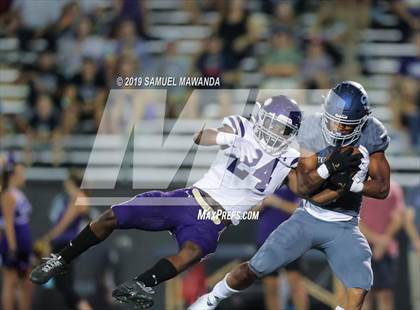 Thumbnail 2 in Sierra Canyon vs Valencia photogallery.