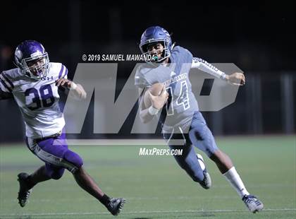 Thumbnail 2 in Sierra Canyon vs Valencia photogallery.