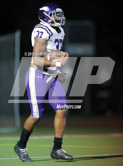 Thumbnail 1 in Sierra Canyon vs Valencia photogallery.