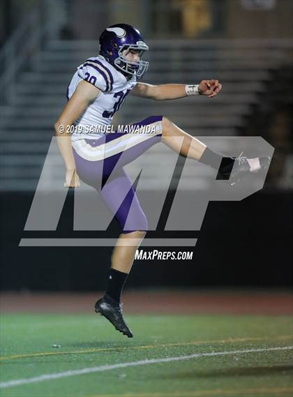 Thumbnail 3 in Sierra Canyon vs Valencia photogallery.