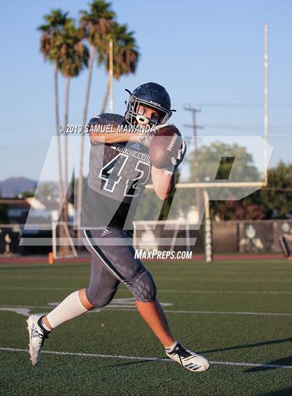 Thumbnail 3 in Sierra Canyon vs Valencia photogallery.