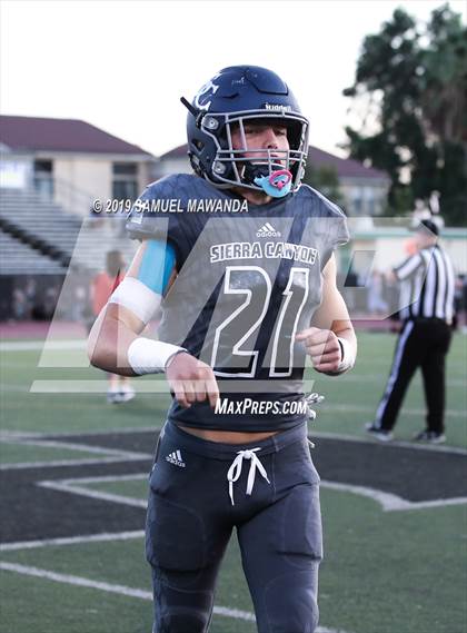 Thumbnail 2 in Sierra Canyon vs Valencia photogallery.