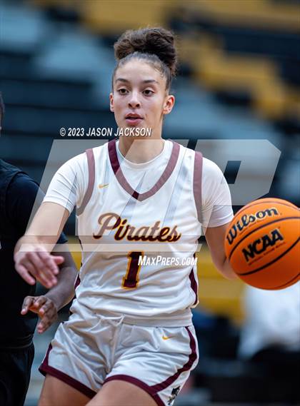 Thumbnail 1 in Lumberton vs St. Pauls (Robeson County Shoot-out) photogallery.
