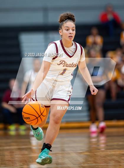 Thumbnail 1 in Lumberton vs St. Pauls (Robeson County Shoot-out) photogallery.