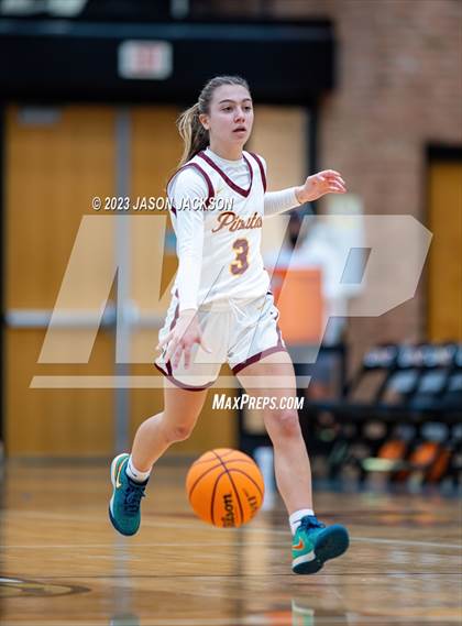 Thumbnail 2 in Lumberton vs St. Pauls (Robeson County Shoot-out) photogallery.