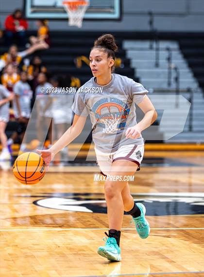Thumbnail 1 in Lumberton vs St. Pauls (Robeson County Shoot-out) photogallery.