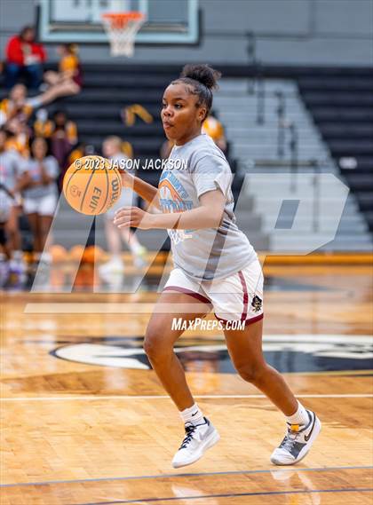 Thumbnail 3 in Lumberton vs St. Pauls (Robeson County Shoot-out) photogallery.