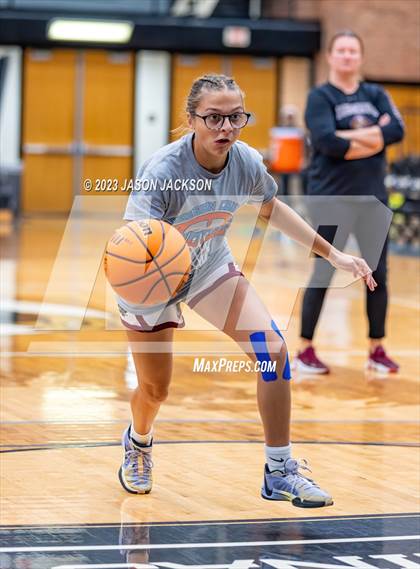 Thumbnail 2 in Lumberton vs St. Pauls (Robeson County Shoot-out) photogallery.
