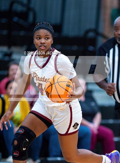 Thumbnail 1 in Lumberton vs St. Pauls (Robeson County Shoot-out) photogallery.