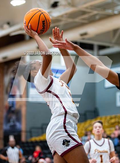 Thumbnail 3 in Lumberton vs St. Pauls (Robeson County Shoot-out) photogallery.