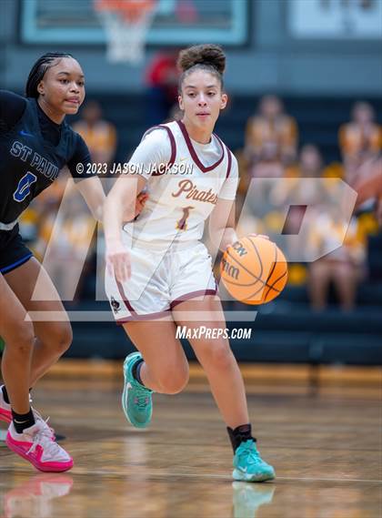Thumbnail 3 in Lumberton vs St. Pauls (Robeson County Shoot-out) photogallery.