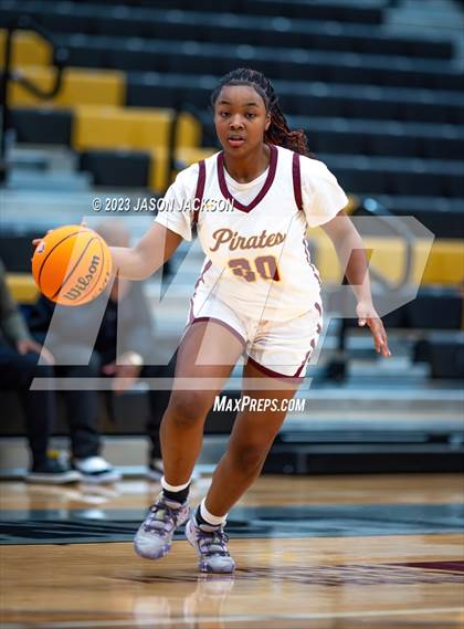 Thumbnail 3 in Lumberton vs St. Pauls (Robeson County Shoot-out) photogallery.
