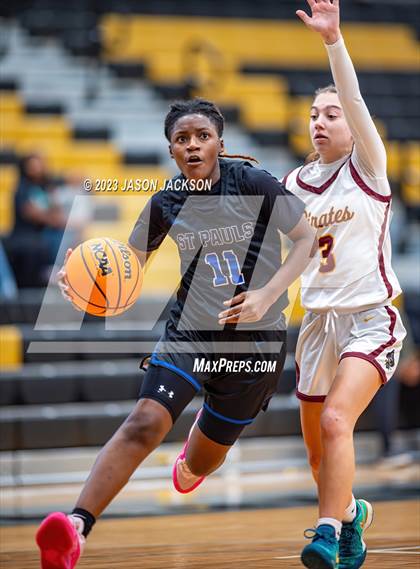 Thumbnail 1 in Lumberton vs St. Pauls (Robeson County Shoot-out) photogallery.