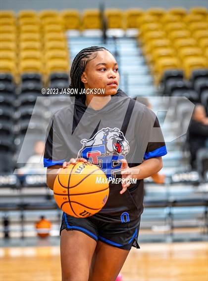 Thumbnail 2 in Lumberton vs St. Pauls (Robeson County Shoot-out) photogallery.