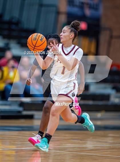 Thumbnail 3 in Lumberton vs St. Pauls (Robeson County Shoot-out) photogallery.