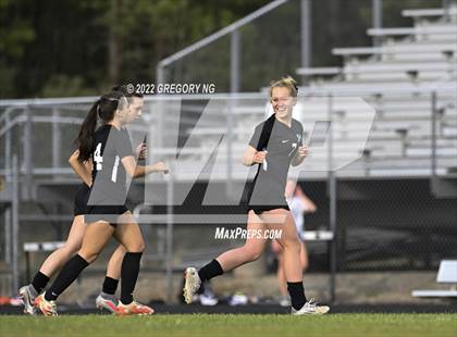 Thumbnail 1 in Apex @ Panther Creek photogallery.