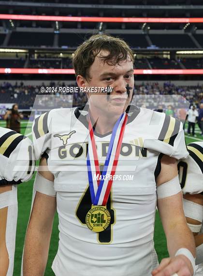 Thumbnail 2 in Whiteface vs. Gordon (UIL 1A Division I Football Final Medal Ceremony) photogallery.