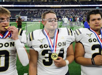 Thumbnail 3 in Whiteface vs. Gordon (UIL 1A Division I Football Final Medal Ceremony) photogallery.