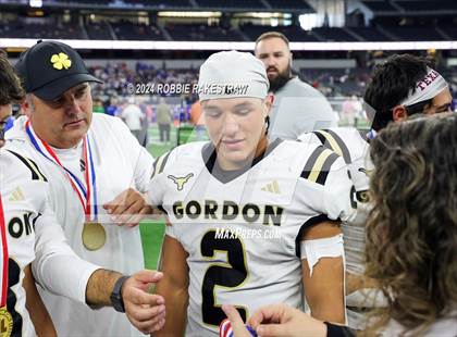 Thumbnail 3 in Whiteface vs. Gordon (UIL 1A Division I Football Final Medal Ceremony) photogallery.