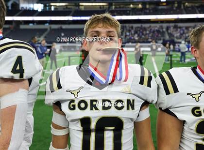 Thumbnail 2 in Whiteface vs. Gordon (UIL 1A Division I Football Final Medal Ceremony) photogallery.