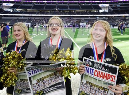 Thumbnail 1 in Whiteface vs. Gordon (UIL 1A Division I Football Final Medal Ceremony) photogallery.