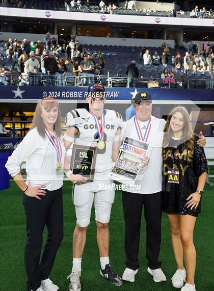 Thumbnail 3 in Whiteface vs. Gordon (UIL 1A Division I Football Final Medal Ceremony) photogallery.