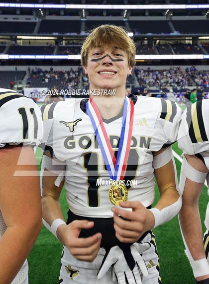 Thumbnail 2 in Whiteface vs. Gordon (UIL 1A Division I Football Final Medal Ceremony) photogallery.