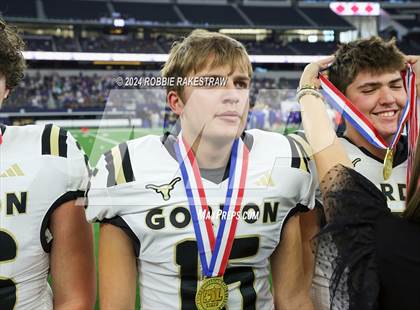 Thumbnail 3 in Whiteface vs. Gordon (UIL 1A Division I Football Final Medal Ceremony) photogallery.