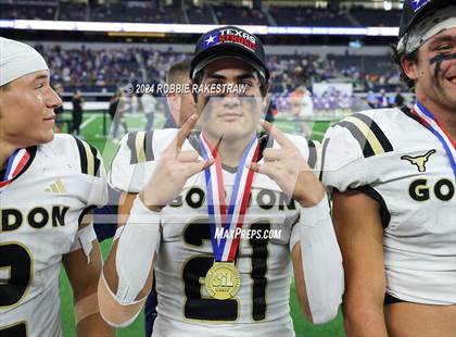 Thumbnail 2 in Whiteface vs. Gordon (UIL 1A Division I Football Final Medal Ceremony) photogallery.