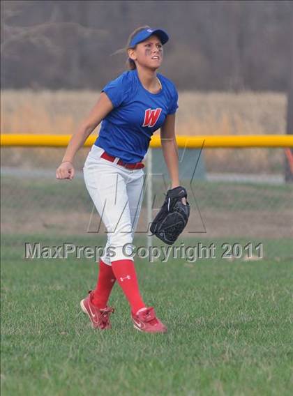 Thumbnail 3 in Woodlawn vs Mt. Vernon (Jefferson County Invitational) photogallery.