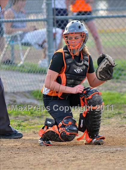 Thumbnail 1 in Woodlawn vs Mt. Vernon (Jefferson County Invitational) photogallery.