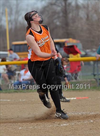 Thumbnail 2 in Woodlawn vs Mt. Vernon (Jefferson County Invitational) photogallery.