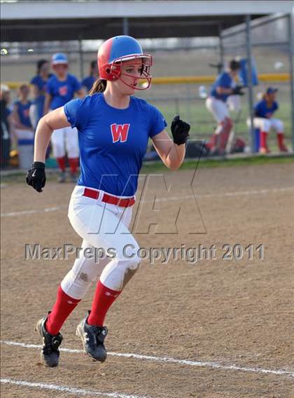 Thumbnail 1 in Woodlawn vs Mt. Vernon (Jefferson County Invitational) photogallery.