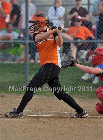 Thumbnail 1 in Woodlawn vs Mt. Vernon (Jefferson County Invitational) photogallery.