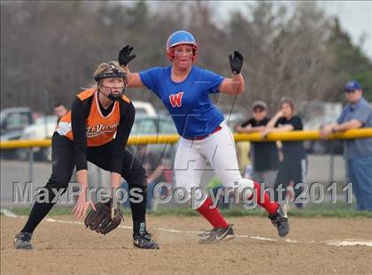 Thumbnail 2 in Woodlawn vs Mt. Vernon (Jefferson County Invitational) photogallery.