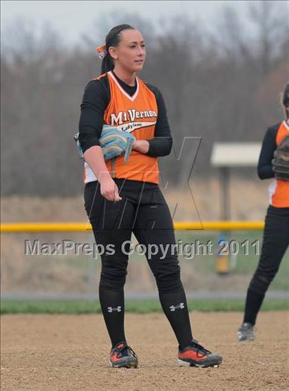 Thumbnail 2 in Woodlawn vs Mt. Vernon (Jefferson County Invitational) photogallery.