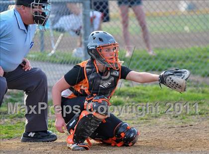 Thumbnail 3 in Woodlawn vs Mt. Vernon (Jefferson County Invitational) photogallery.
