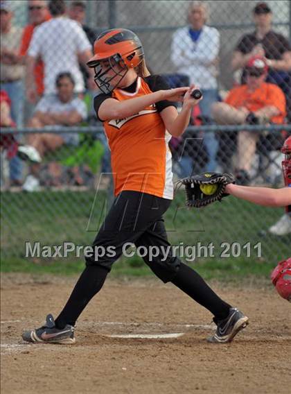 Thumbnail 2 in Woodlawn vs Mt. Vernon (Jefferson County Invitational) photogallery.