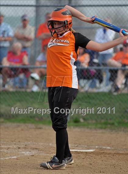Thumbnail 1 in Woodlawn vs Mt. Vernon (Jefferson County Invitational) photogallery.