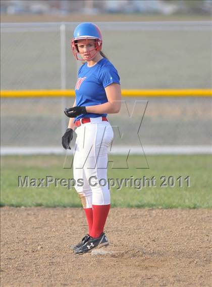 Thumbnail 2 in Woodlawn vs Mt. Vernon (Jefferson County Invitational) photogallery.