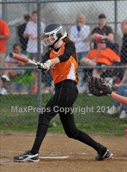 Thumbnail 2 in Woodlawn vs Mt. Vernon (Jefferson County Invitational) photogallery.