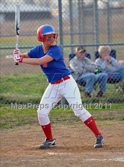 Thumbnail 3 in Woodlawn vs Mt. Vernon (Jefferson County Invitational) photogallery.