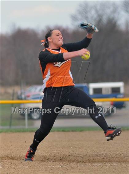 Thumbnail 2 in Woodlawn vs Mt. Vernon (Jefferson County Invitational) photogallery.