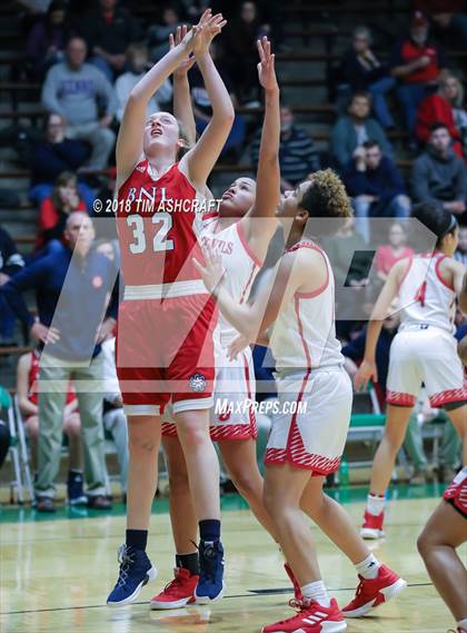 Thumbnail 1 in Bedford North Lawrence vs Jeffersonville photogallery.