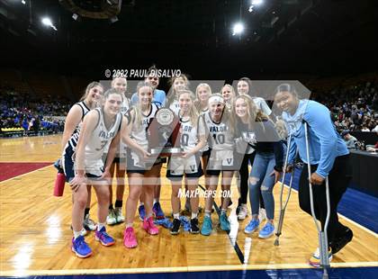 Thumbnail 3 in Valor Christian vs. Grandview (CHSAA 5A State Final) photogallery.