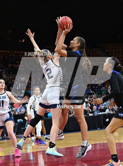 Thumbnail 1 in Valor Christian vs. Grandview (CHSAA 5A State Final) photogallery.