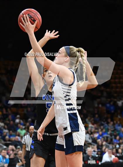 Thumbnail 1 in Valor Christian vs. Grandview (CHSAA 5A State Final) photogallery.