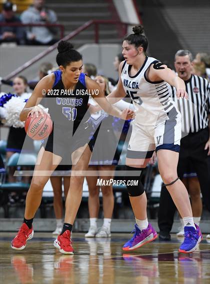 Thumbnail 2 in Valor Christian vs. Grandview (CHSAA 5A State Final) photogallery.